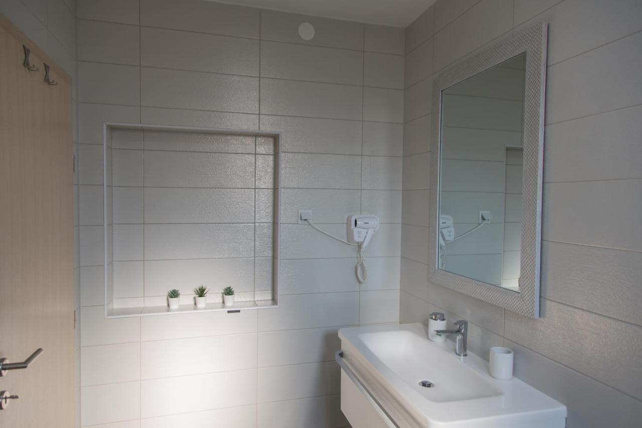 Holiday Home Thesaurum Karanac Extérieur photo