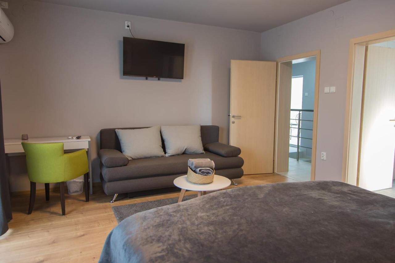Holiday Home Thesaurum Karanac Extérieur photo